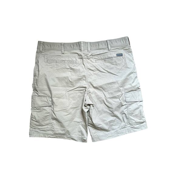 Columbia Men’s 4 Pocket Hiking Cargo Shorts Khaki Beige Size 40 - Picture 3 of 8